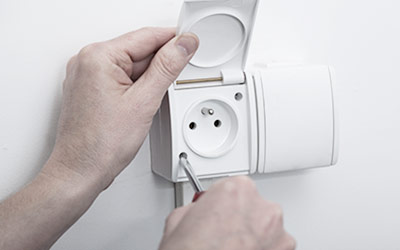 reparar instalações eléctricas em vivendas, prédios e condomínios, apartamentos ou escritórios