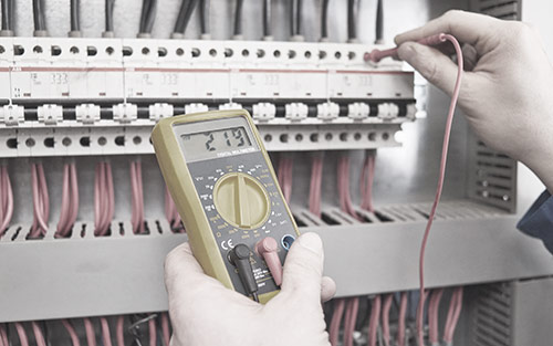 técnico de instalações eléctricas